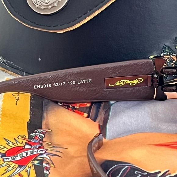 EUC Ed Hardy Sunglasses - Picture 7 of 9